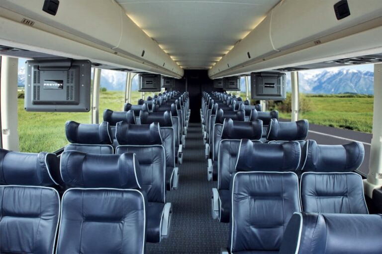 Important Questions to Ask before Renting a Charter Bus Toronto Service